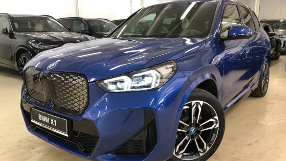 BMW iX1 xDrive30