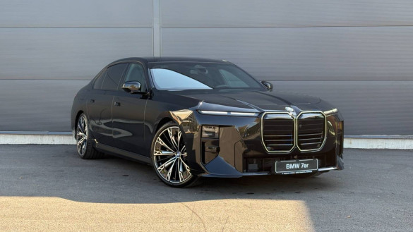 BMW Rad 7 740 xDrive Sedan