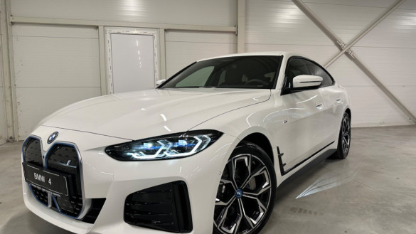 BMW i4 eDrive35