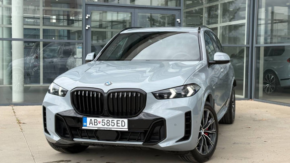 BMW X5 xDrive 40i mHEV A/T